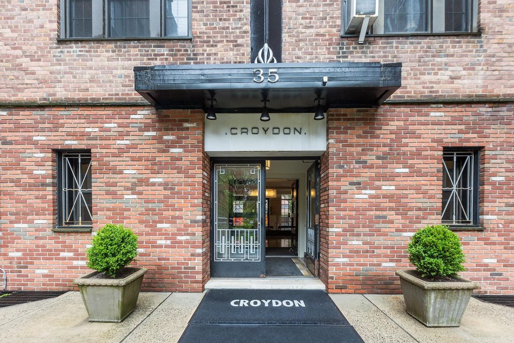 35 Parkview Avenue 4E, Bronxville, NY 10708