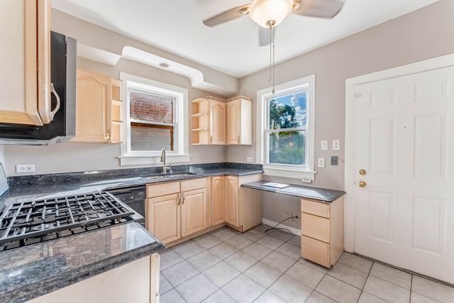 9114 S Luella Avenue, Chicago, IL 60617