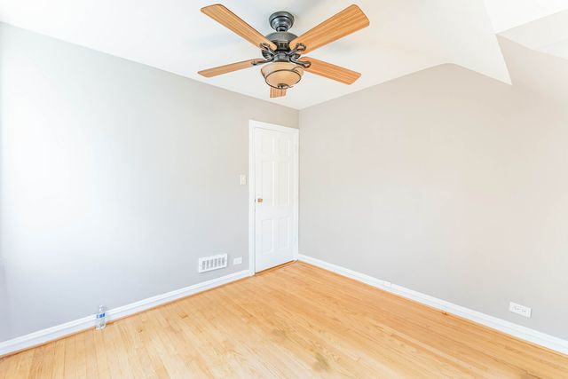 9114 S Luella Avenue, Chicago, IL 60617