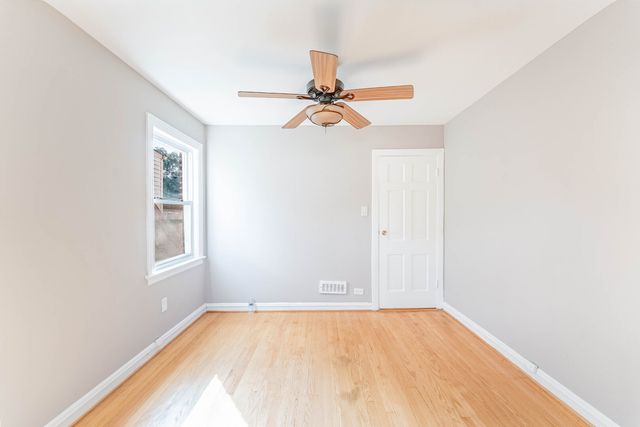 9114 S Luella Avenue, Chicago, IL 60617