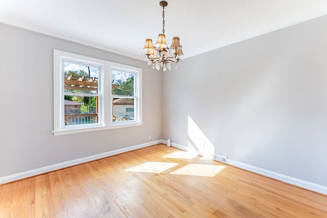 9114 S Luella Avenue, Chicago, IL 60617