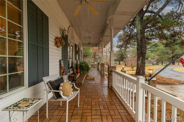 18049 Thomas Drive, Dexter, MO 63841