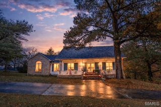 18049 Thomas Drive, Dexter, MO 63841