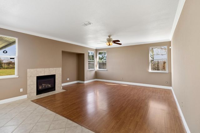 11125 Graeton Cir, Mather, CA 95655