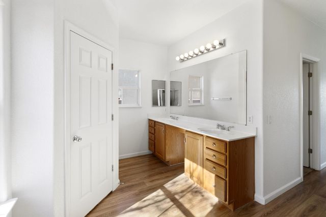 11125 Graeton Cir, Mather, CA 95655