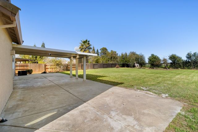 11125 Graeton Cir, Mather, CA 95655