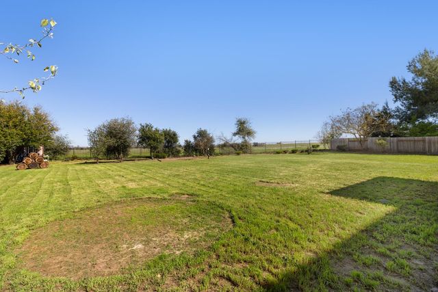 11125 Graeton Cir, Mather, CA 95655