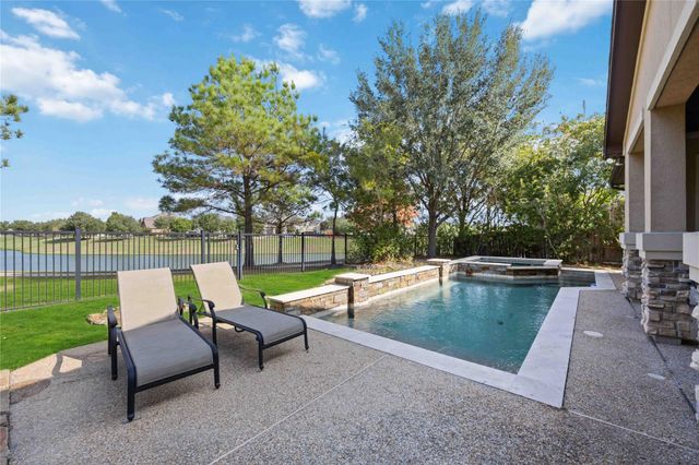 27414 Hollow Pass Ln, Katy, TX 77494