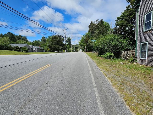 289 North Ave, Rochester, MA 02770