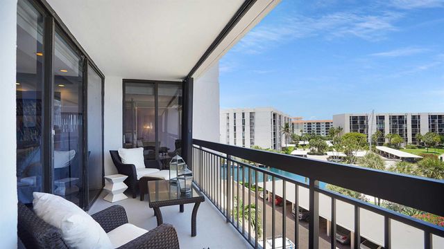 2697 N Ocean Boulevard F-505, Boca Raton, FL 33431