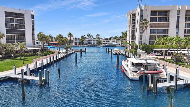 2697 N Ocean Boulevard F-505, Boca Raton, FL 33431
