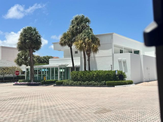 2697 N Ocean Boulevard F-505, Boca Raton, FL 33431