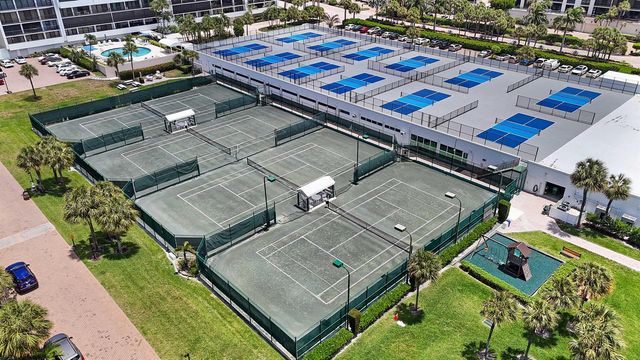 2697 N Ocean Boulevard F-505, Boca Raton, FL 33431