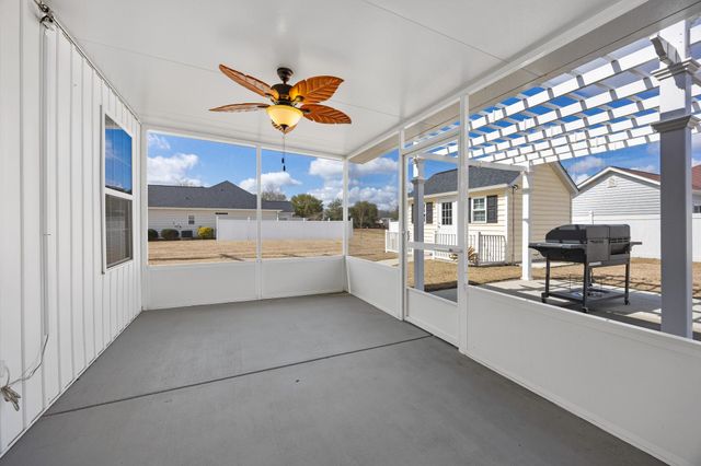 609 Fieldwoods Dr., Conway, SC 29526