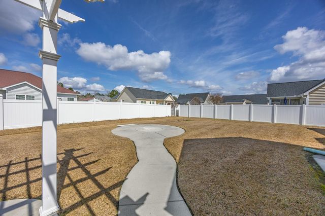 609 Fieldwoods Dr., Conway, SC 29526