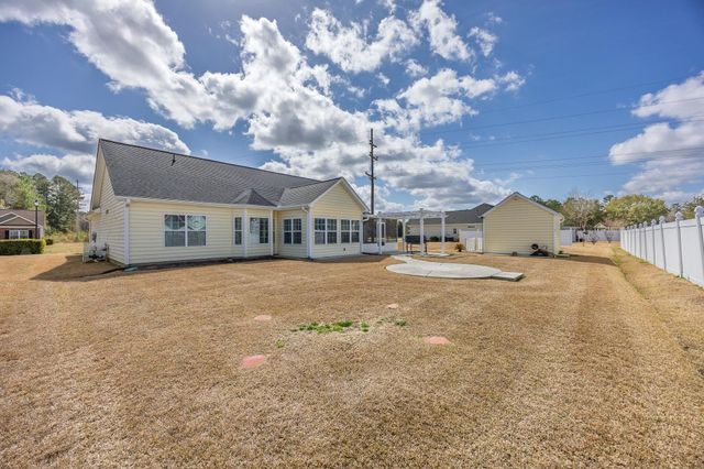 609 Fieldwoods Dr., Conway, SC 29526