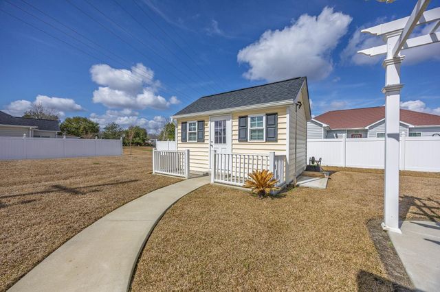 609 Fieldwoods Dr., Conway, SC 29526