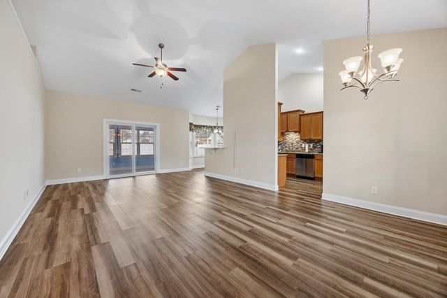 609 Fieldwoods Dr., Conway, SC 29526