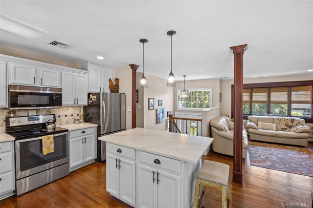 46 Hewitt Boulevard, Center Moriches, NY 11934