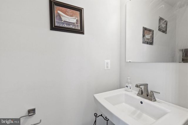 7046 PRAMILA PL, Elkridge, MD 21075