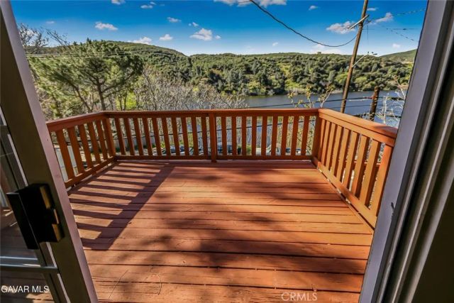 17743 Elizabeth Lake, Lake Hughes, CA 93532