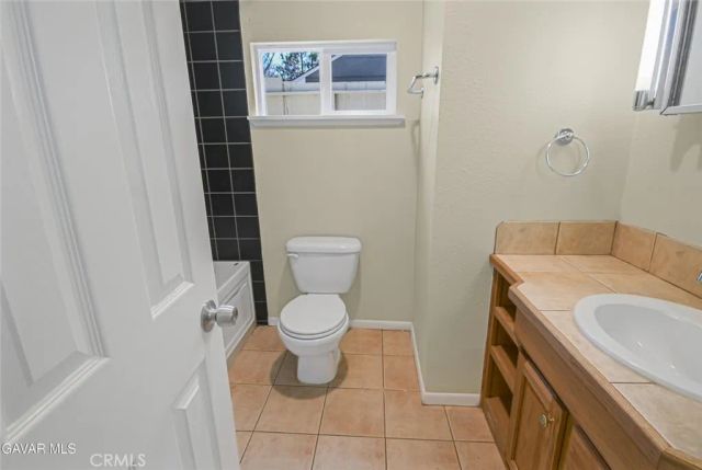 17743 Elizabeth Lake, Lake Hughes, CA 93532