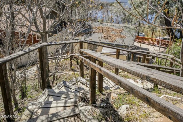 17743 Elizabeth Lake, Lake Hughes, CA 93532