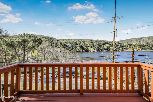 17743 Elizabeth Lake, Lake Hughes, CA 93532