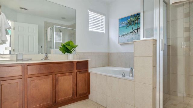 430 LAS FUENTES DRIVE, Kissimmee, FL 34746
