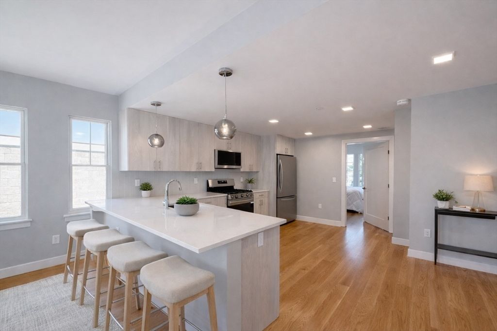 98 Prescott St 3C, Boston, MA 02128