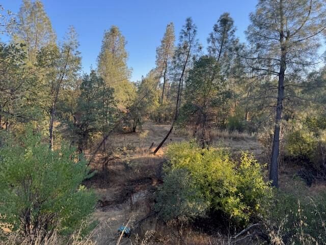 6513 Lulu Lane, Anderson, CA 96007