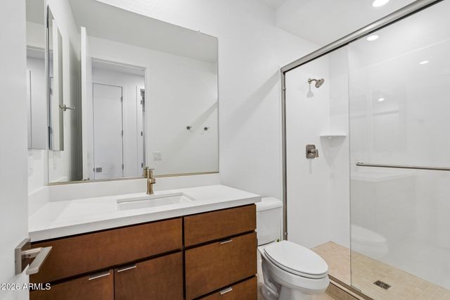 7951 W LOMA Lane, Peoria, AZ 85345