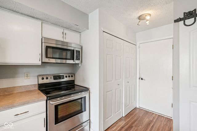 7415 Charrington Court, Indianapolis, IN 46254