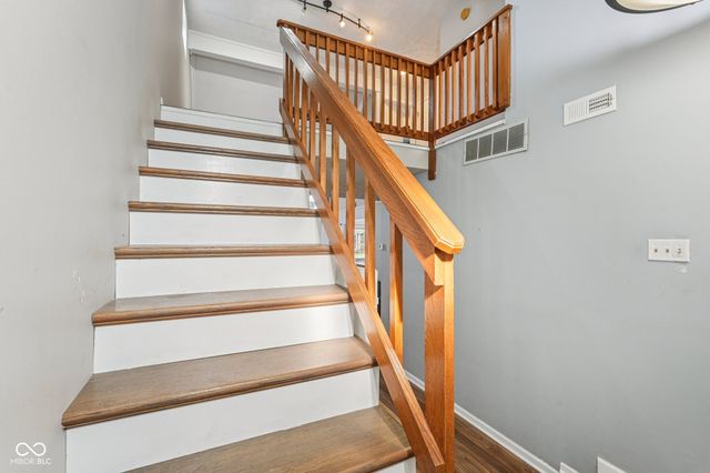 7415 Charrington Court, Indianapolis, IN 46254