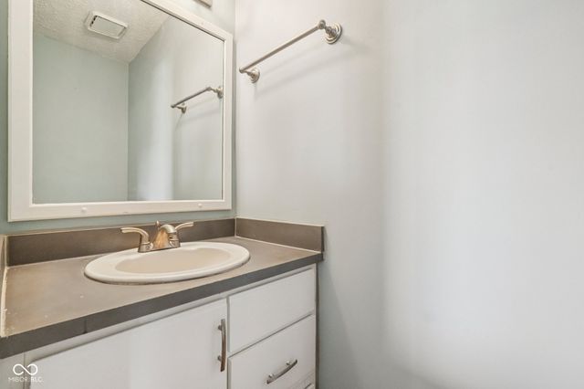 7415 Charrington Court, Indianapolis, IN 46254