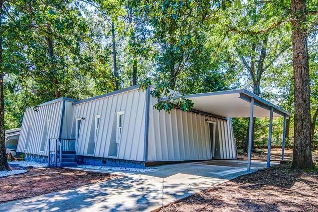 1764 Big Horn Court SE, Conyers, GA 30013