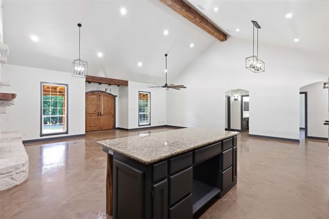 1070 S Reno Road, Reno, TX 76082