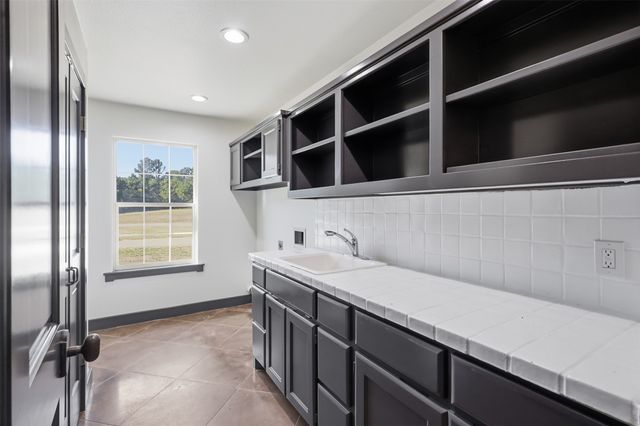 1070 S Reno Road, Reno, TX 76082