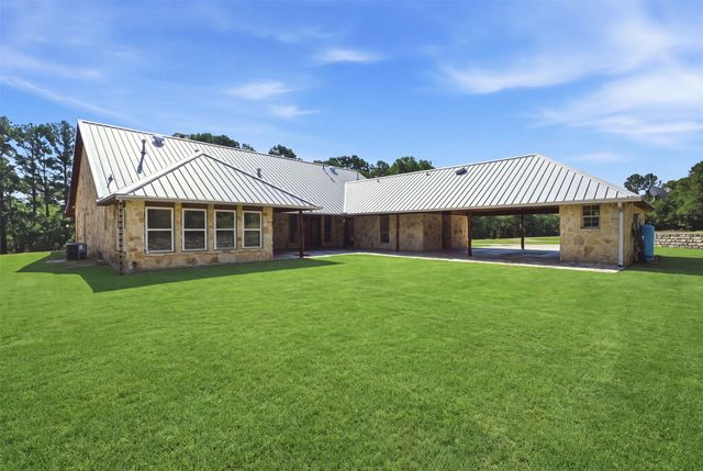 1070 S Reno Road, Reno, TX 76082