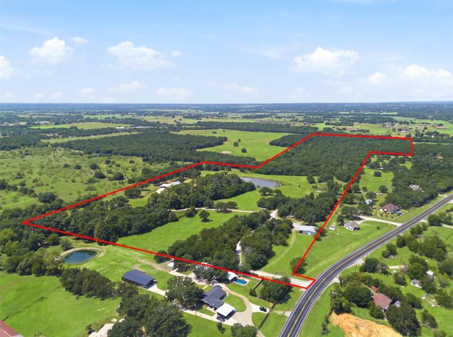 1070 S Reno Road, Reno, TX 76082