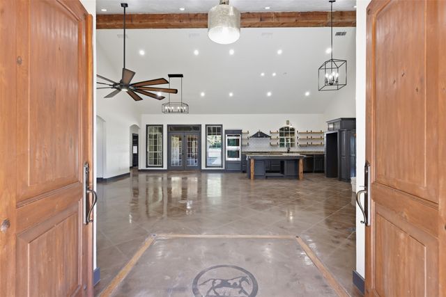 1070 S Reno Road, Reno, TX 76082
