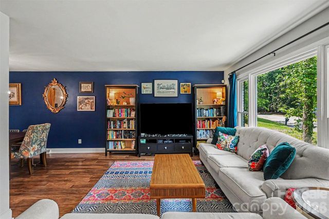 2018 Knell Drive, Charlotte, NC 28212