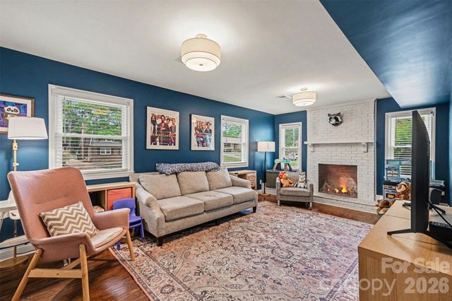 2018 Knell Drive, Charlotte, NC 28212