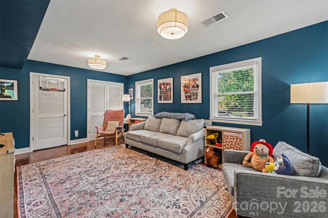 2018 Knell Drive, Charlotte, NC 28212