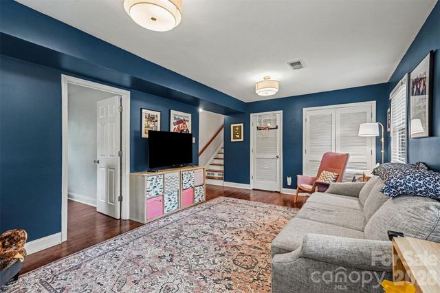2018 Knell Drive, Charlotte, NC 28212