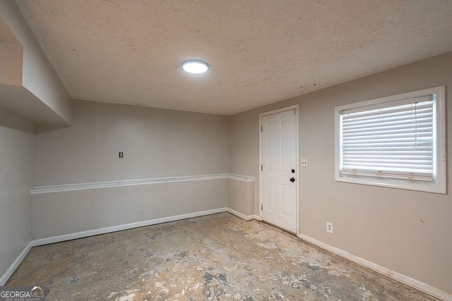 55 Clingstone Circle, Newnan, GA 30265