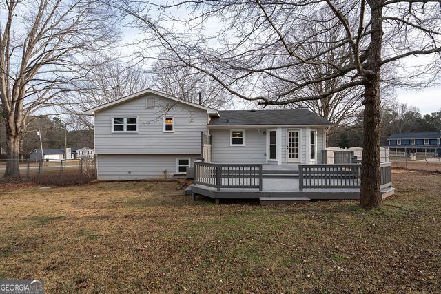 55 Clingstone Circle, Newnan, GA 30265