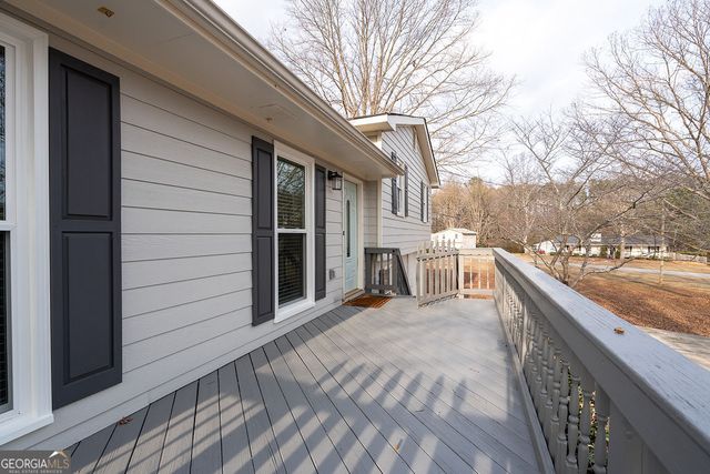 55 Clingstone Circle, Newnan, GA 30265