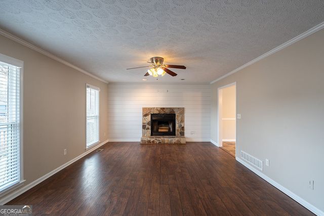 55 Clingstone Circle, Newnan, GA 30265