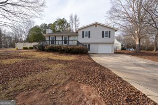 55 Clingstone Circle, Newnan, GA 30265